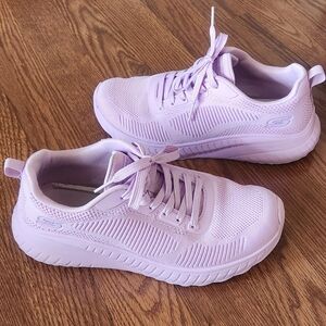 Skechers Women’s Lavender Lace-Up Sneakers